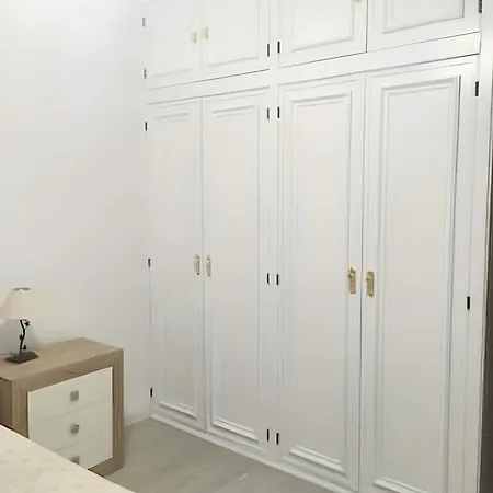 Charming Centre In With Parking Apartamento *