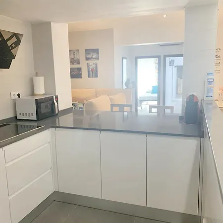 Charming Centre In With Parking Apartamento *
