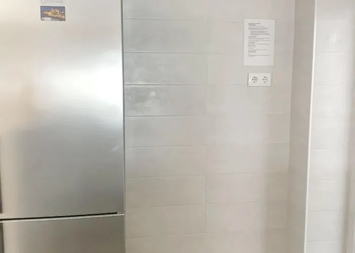 Charming Centre In With Parking *