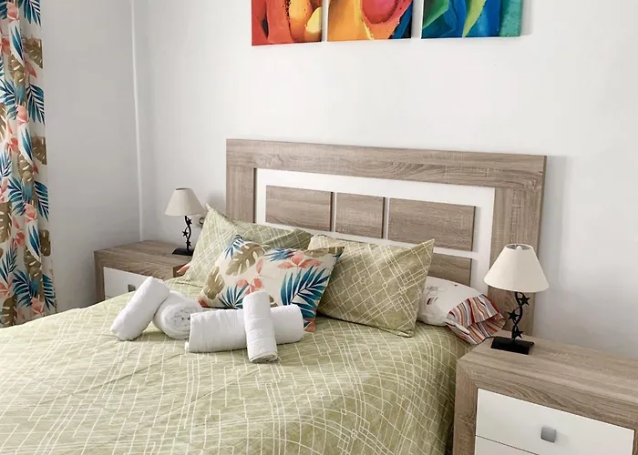 Charming Centre In With Parking