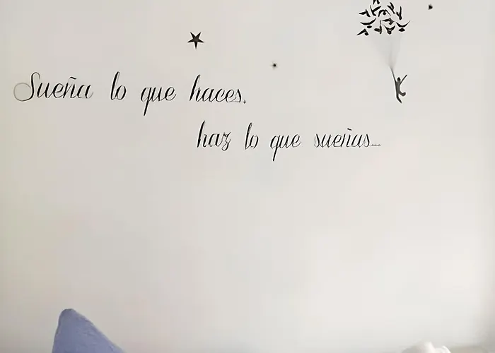 Charming Centre In With Parking